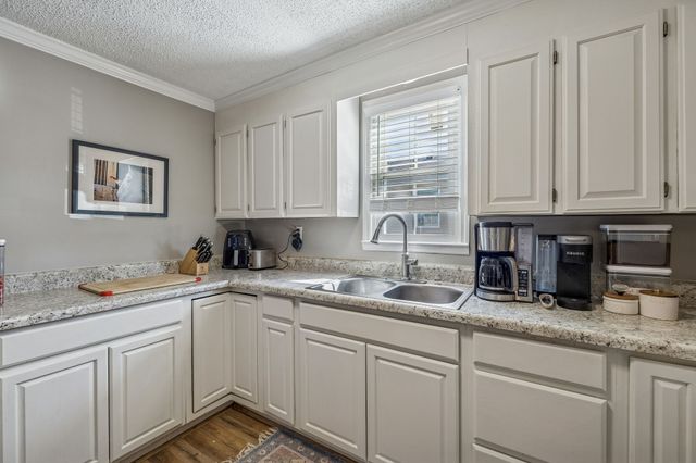 213 21st Ave, W, Springfield, TN 37172