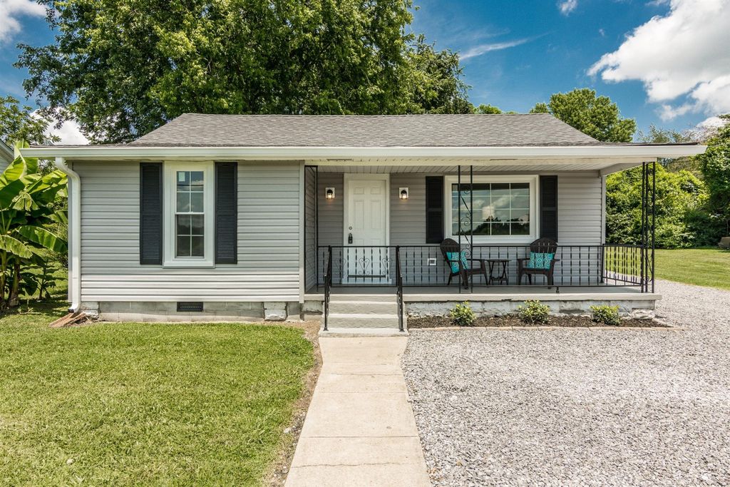 213 21st Ave, W, Springfield, TN 37172