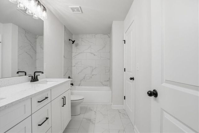 4055 Hosch Retreat Drive, Buford, GA 30519