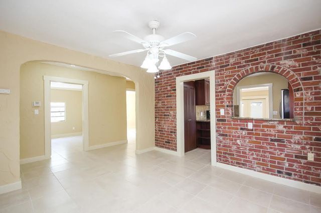 410 Franklin Road, West Palm Beach, FL 33405