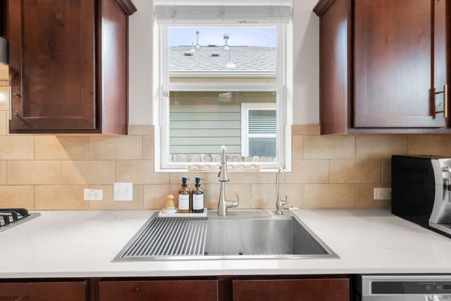 729 Clear Stream XING, Austin, TX 78753