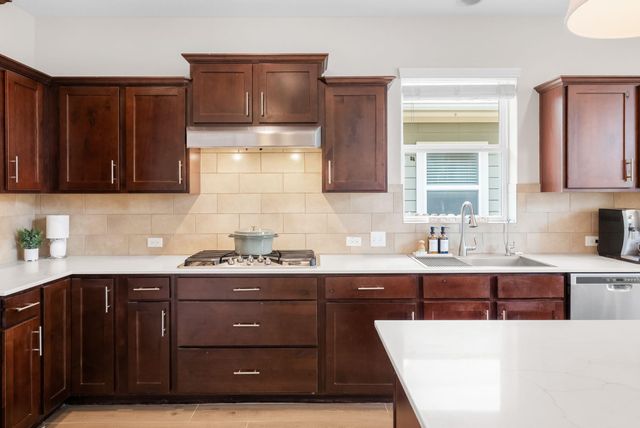 729 Clear Stream XING, Austin, TX 78753
