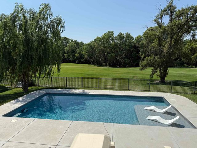 1242 E Lookout St., Derby, KS 67037