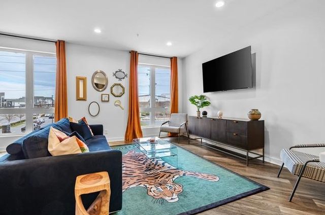 5403 Centennial Blvd Ste 201, Nashville, TN 37209