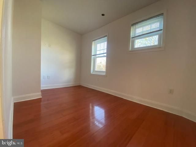 140 WALNUT AVE, Ardmore, PA 19003