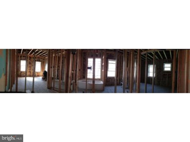 140 WALNUT AVE, Ardmore, PA 19003