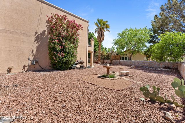 1810 Pinehurst Street, Las Cruces, NM 88011