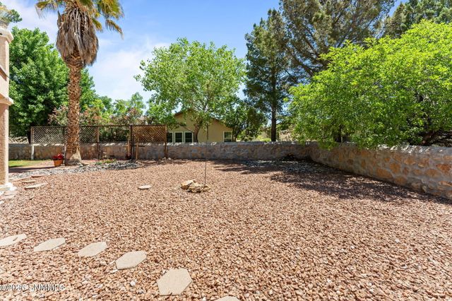 1810 Pinehurst Street, Las Cruces, NM 88011