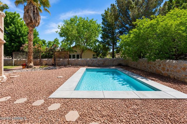 1810 Pinehurst Street, Las Cruces, NM 88011
