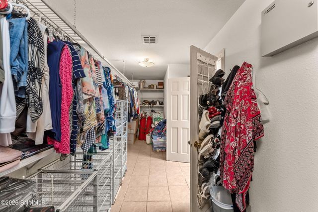 1810 Pinehurst Street, Las Cruces, NM 88011