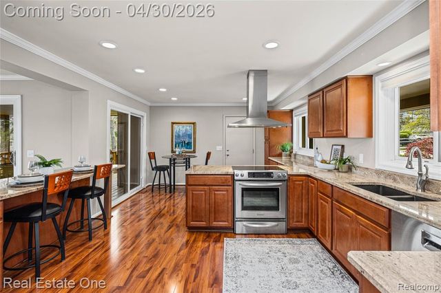 2748 Armstrong Drive, Lake Orion, MI 48360