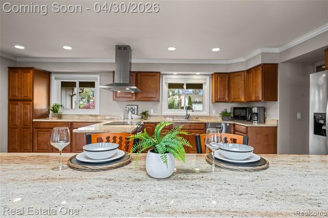 2748 Armstrong Drive, Lake Orion, MI 48360