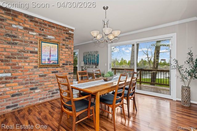 2748 Armstrong Drive, Lake Orion, MI 48360