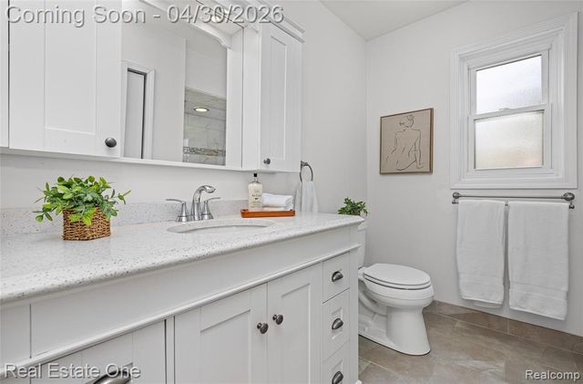 2748 Armstrong Drive, Lake Orion, MI 48360