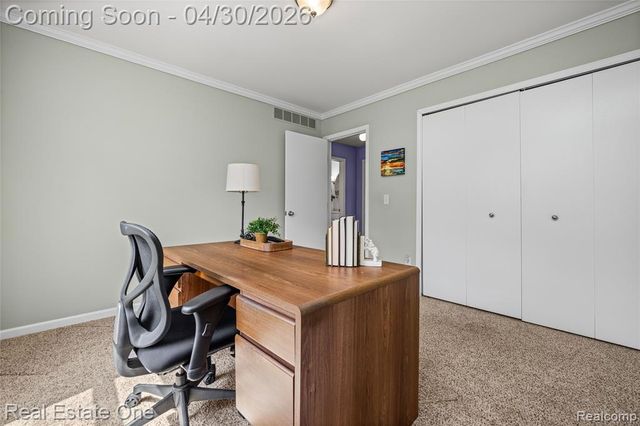 2748 Armstrong Drive, Lake Orion, MI 48360