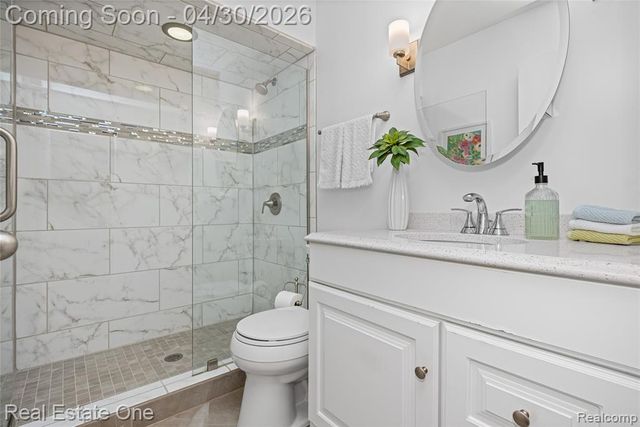 2748 Armstrong Drive, Lake Orion, MI 48360