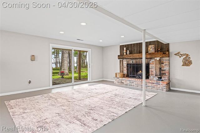 2748 Armstrong Drive, Lake Orion, MI 48360