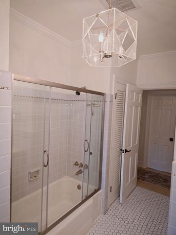 3805 NALLS RD, Alexandria, VA 22309