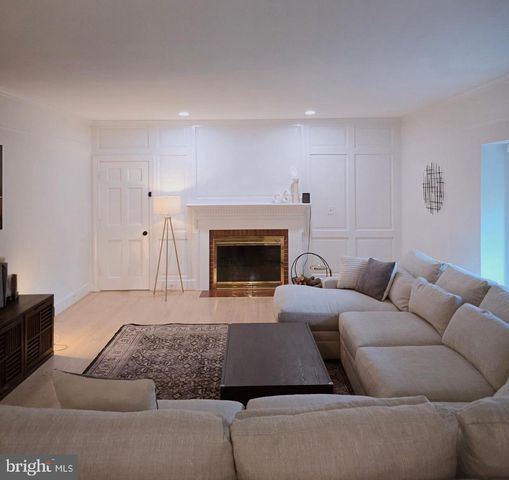 3805 NALLS RD, Alexandria, VA 22309
