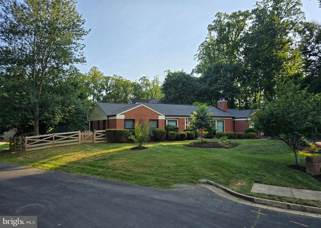 3805 NALLS RD, Alexandria, VA 22309