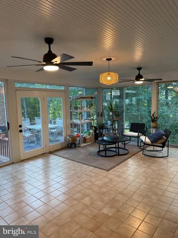 3805 NALLS RD, Alexandria, VA 22309