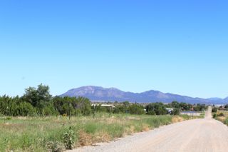 2 RANGE Road, Edgewood, NM 87015