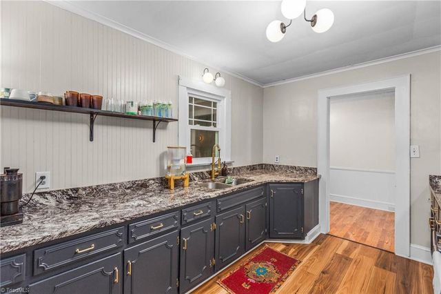 401 Fairview Drive, Lexington, NC 27292