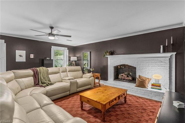 401 Fairview Drive, Lexington, NC 27292