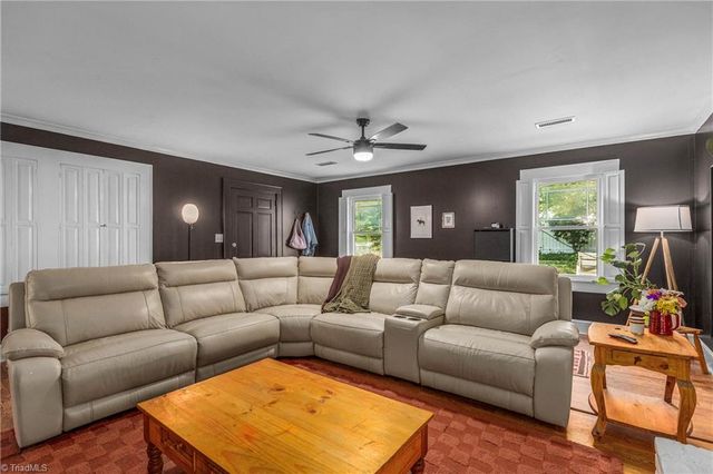 401 Fairview Drive, Lexington, NC 27292