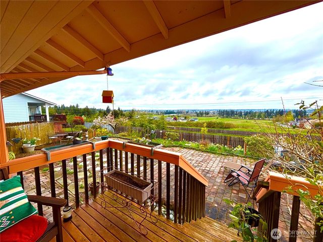 71 Onyx, Sequim, WA 98382