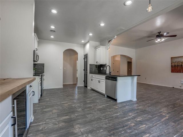 5865 Timberland Crossing, Guthrie, OK 73044