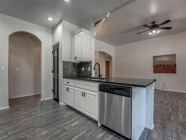5865 Timberland Crossing, Guthrie, OK 73044