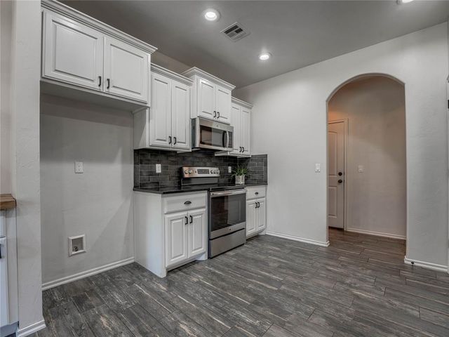 5865 Timberland Crossing, Guthrie, OK 73044