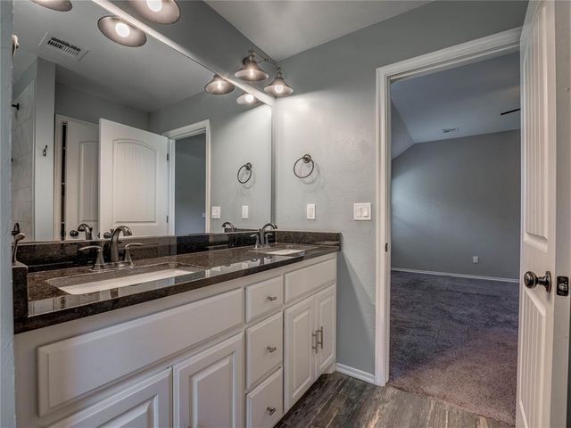 5865 Timberland Crossing, Guthrie, OK 73044