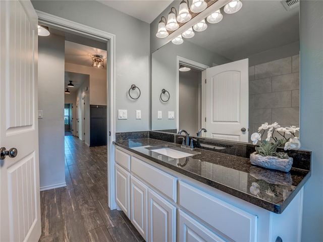 5865 Timberland Crossing, Guthrie, OK 73044