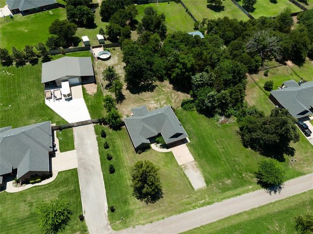5865 Timberland Crossing, Guthrie, OK 73044