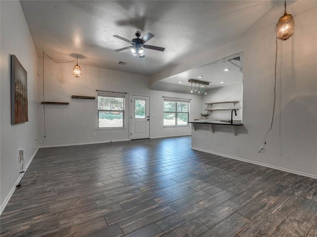 5865 Timberland Crossing, Guthrie, OK 73044