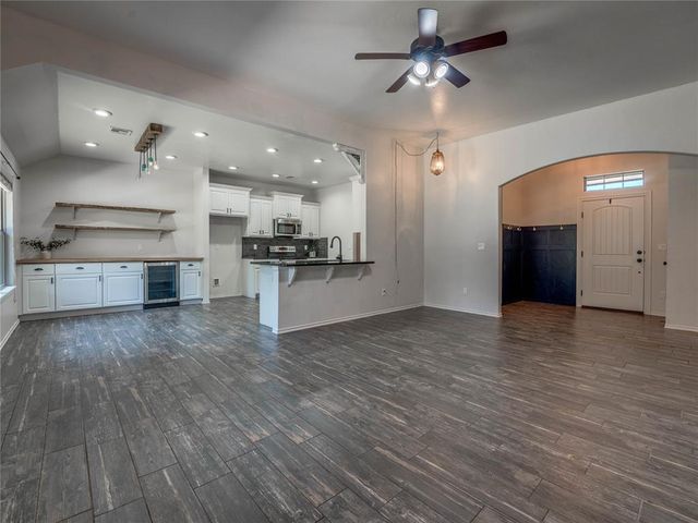 5865 Timberland Crossing, Guthrie, OK 73044