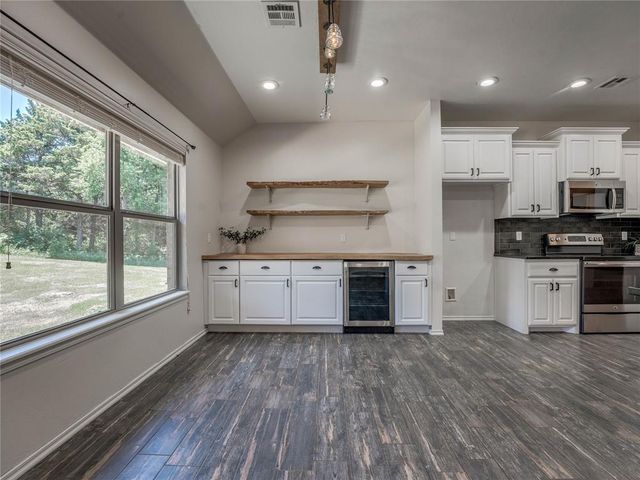 5865 Timberland Crossing, Guthrie, OK 73044