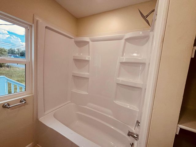 3067 E 13th Avenue, Columbus, OH 43219