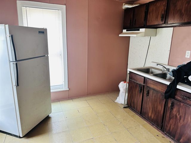 1298 Spring Street, Muskegon, MI 49442