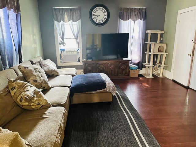 1298 Spring Street, Muskegon, MI 49442