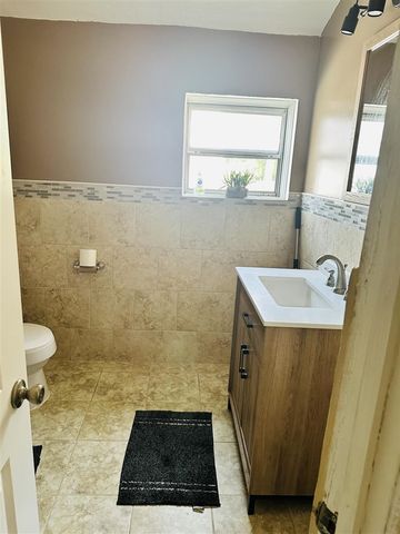 1298 Spring Street, Muskegon, MI 49442