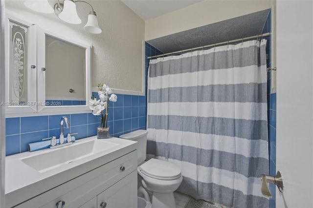 8614 SW 147th Pl, Miami, FL 33193