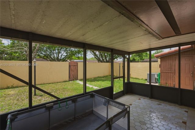 8614 SW 147th Pl, Miami, FL 33193