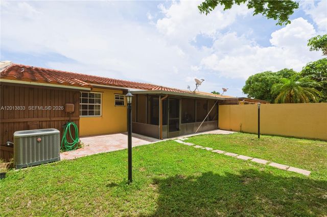 8614 SW 147th Pl, Miami, FL 33193