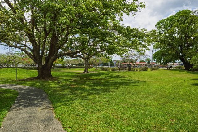 8614 SW 147th Pl, Miami, FL 33193