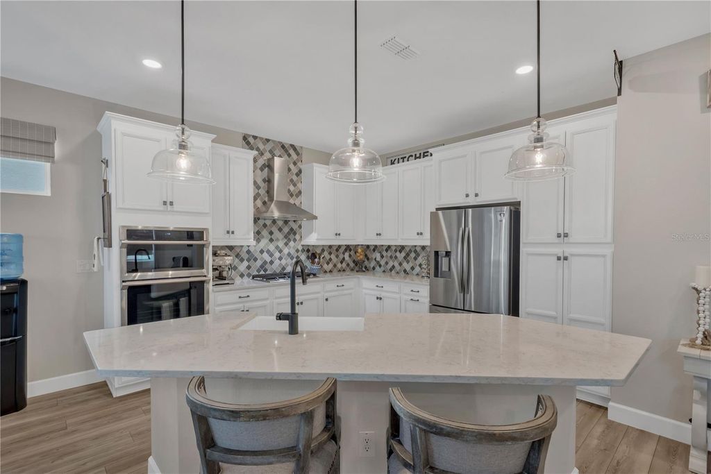 Image 23 of property listing at 315 BLACKROCK LANE, Apollo Beach, FL 33572