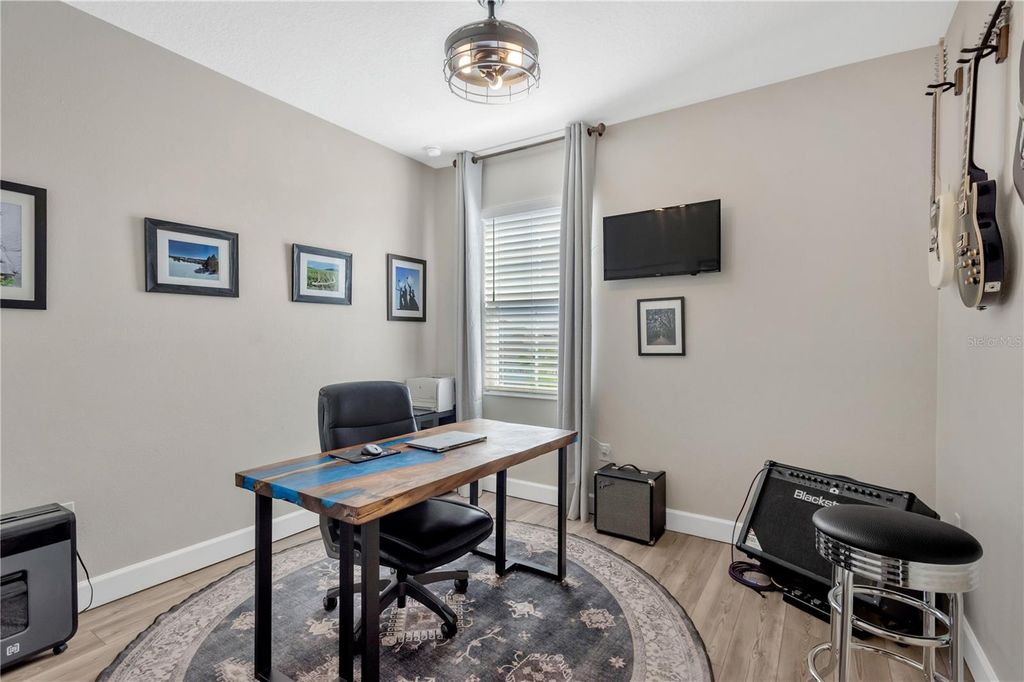 Image 26 of property listing at 315 BLACKROCK LANE, Apollo Beach, FL 33572