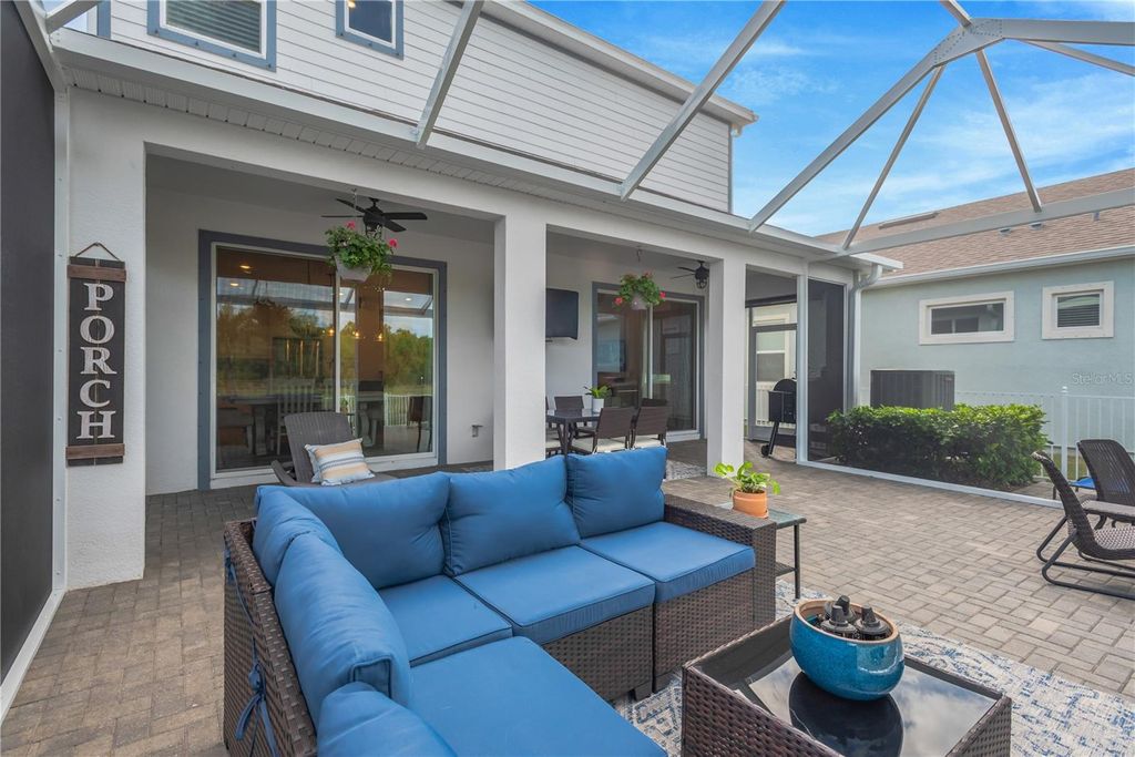 Image 40 of property listing at 315 BLACKROCK LANE, Apollo Beach, FL 33572